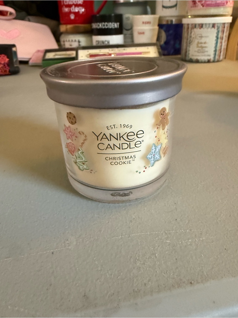 Yankee Candle Cream Christmas Cookie Jar Candle -NEW!
